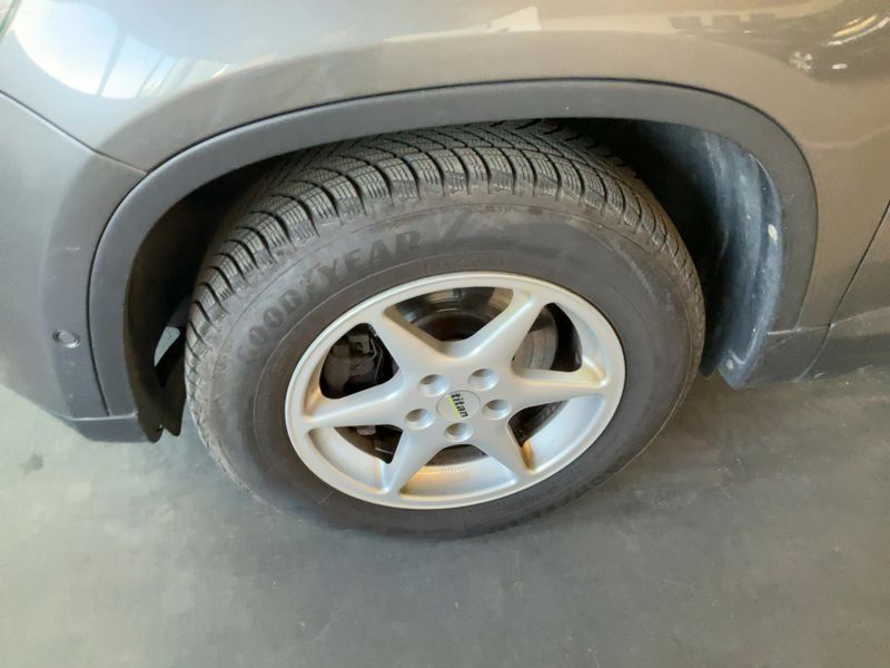 Volkswagen Tiguan 1.4 TSI Freestyle BlueMotion Tech 2011 – снимка 3