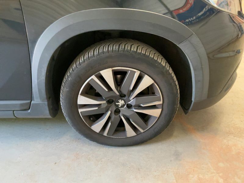 Peugeot 2008 1.5 Blue-HDi Allure 2018 – снимка 11