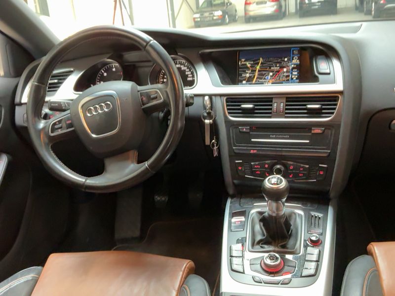 Audi A5 Sportback 2.0 TDI 2011 – снимка 18