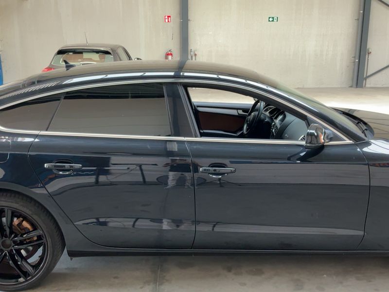 Audi A5 Sportback 2.0 TDI 2011 – снимка 10