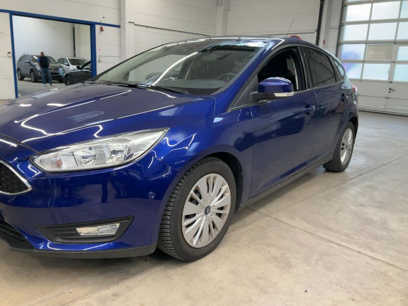 Ford Focus 1.0 EcoBoost Business 2016 – снимка 2