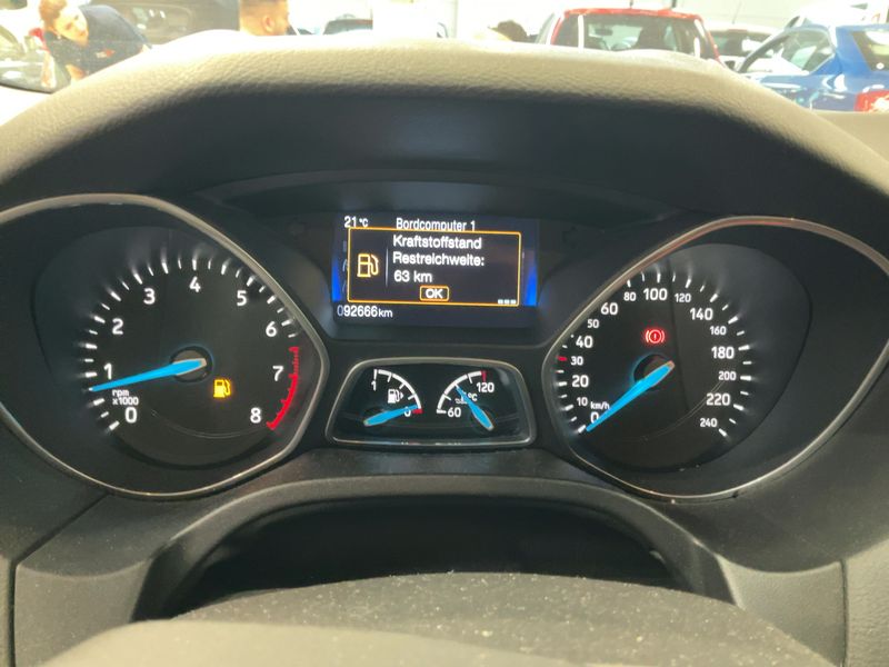 Ford Focus 1.0 EcoBoost Business 2016 – снимка 19