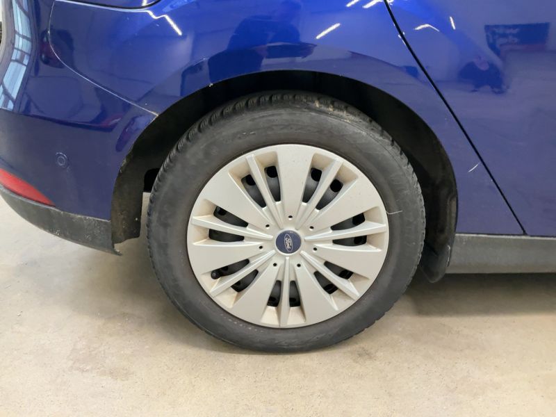Ford Focus 1.0 EcoBoost Business 2016 – снимка 9