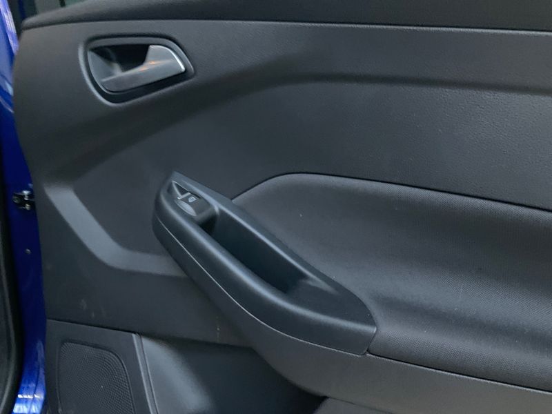 Ford Focus 1.0 EcoBoost Business 2016 – снимка 25
