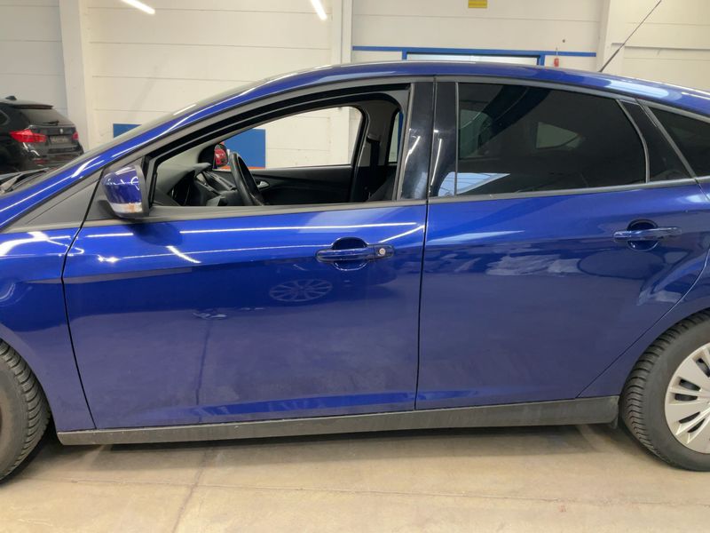 Ford Focus 1.0 EcoBoost Business 2016 – снимка 4