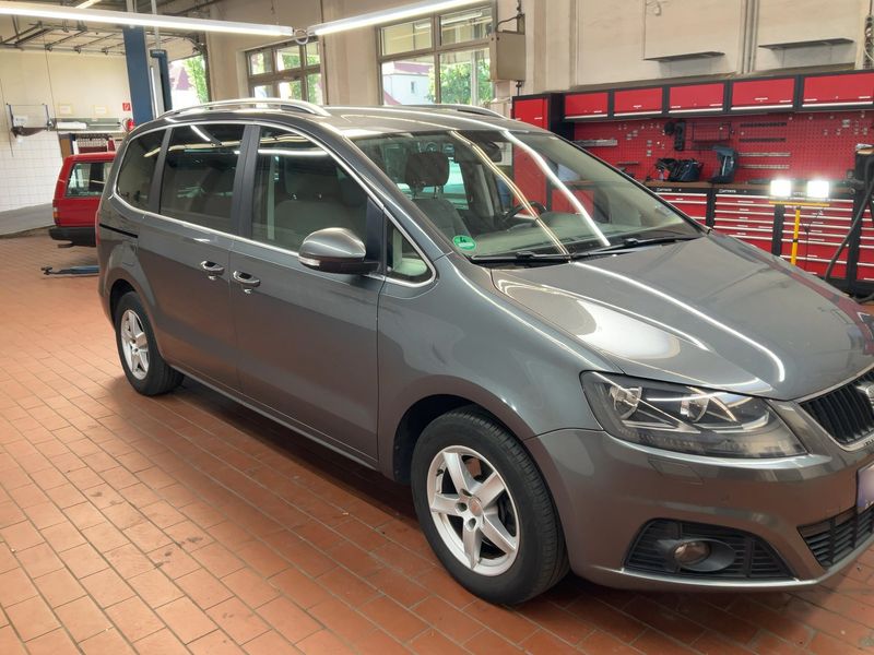 Seat Alhambra 2.0 TDI Style 2013 – снимка 12