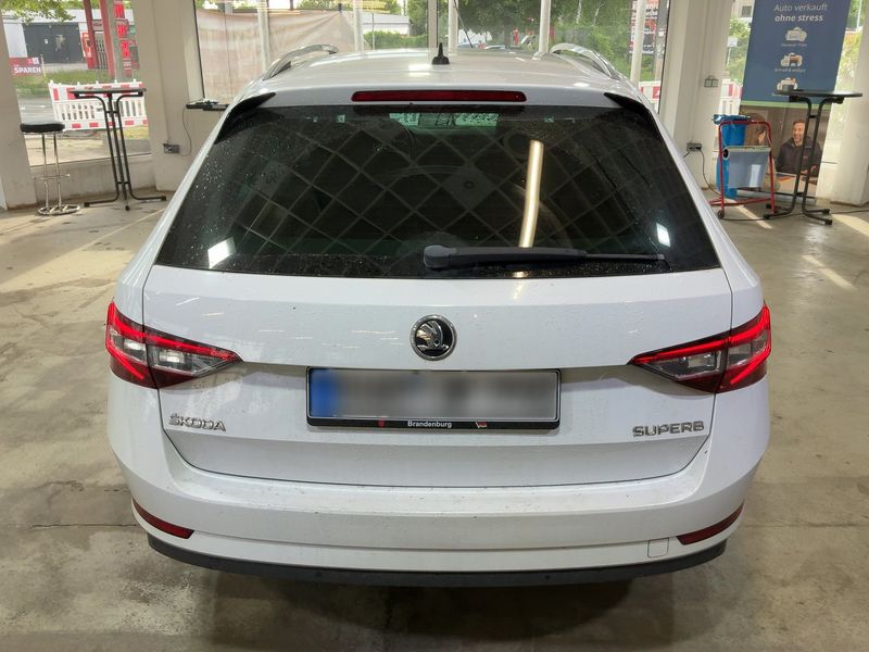 Skoda Superb 2.0 TDI Style 2016 – снимка 7