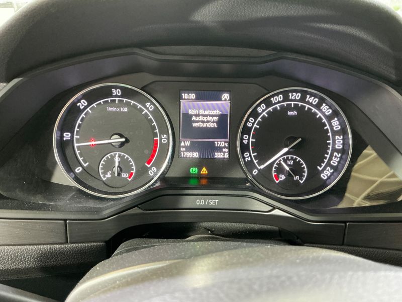 Skoda Superb 2.0 TDI Style 2016 – снимка 19