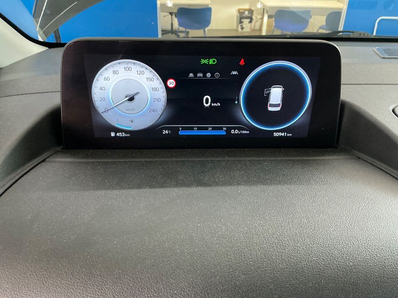 Hyundai Staria 2.2 CRDi Signature 2WD 2023 – снимка 18