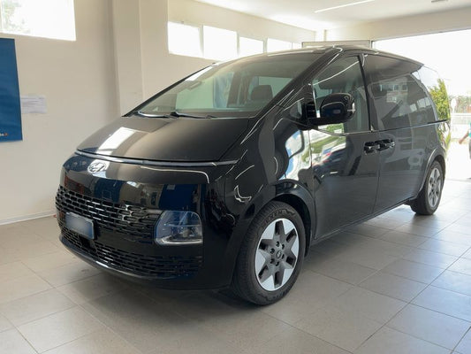 Hyundai Staria 2.2 CRDi Signature 2WD 2023 – снимка 1