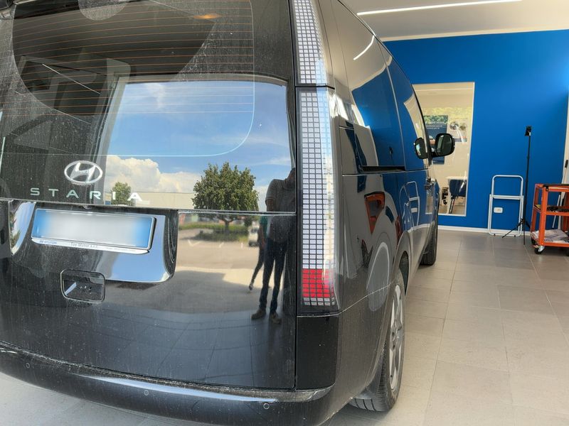 Hyundai Staria 2.2 CRDi Signature 2WD 2023 – снимка 8