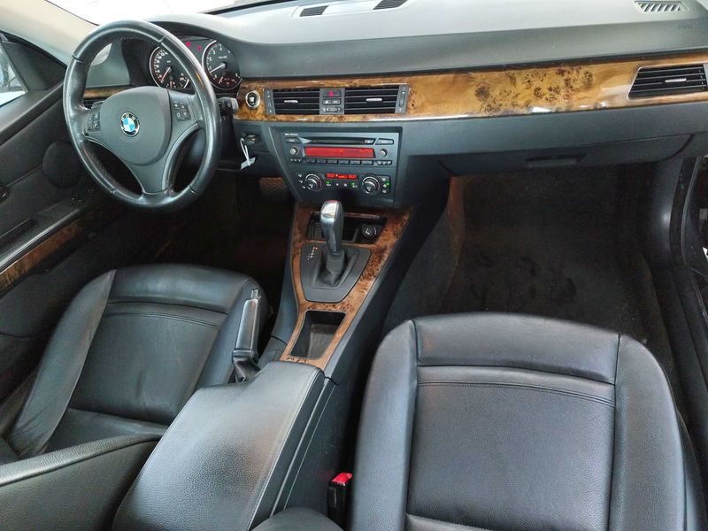 BMW 3er 325i 2008 – снимка 11