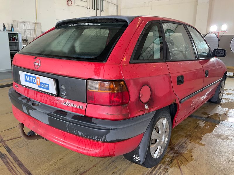 Opel Astra 1.6 Basis 1995 – снимка 2