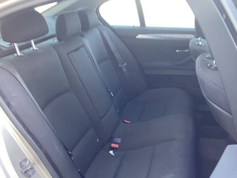 BMW 5er 520d 2012 – снимка 19