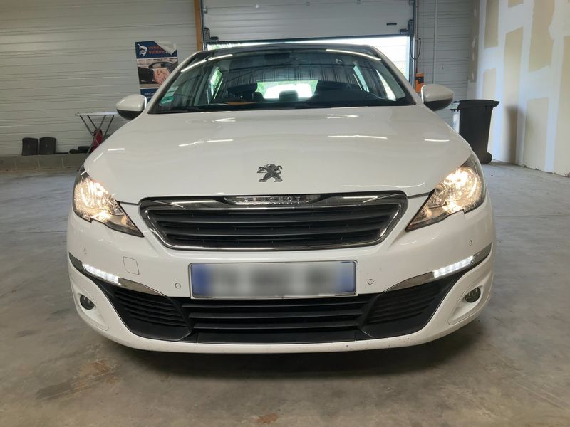 Peugeot 308 1.2 e-THP Active 2016 – снимка 14