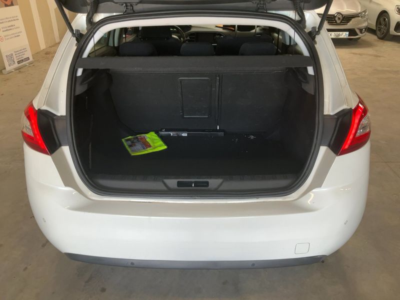 Peugeot 308 1.2 e-THP Active 2016 – снимка 15