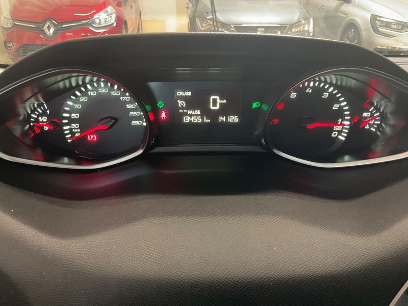 Peugeot 308 1.2 e-THP Active 2016 – снимка 18