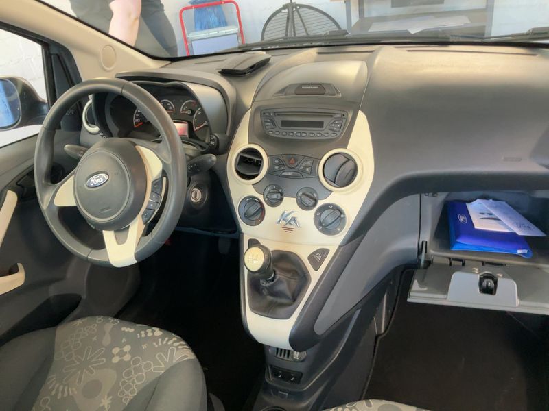 Ford Ka 1.2 Cool & Sound Edition 2015 – снимка 18