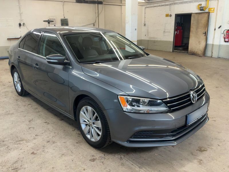 Volkswagen Jetta 2.0 TDI Allstar BlueMotion Tech 2018 – снимка 12