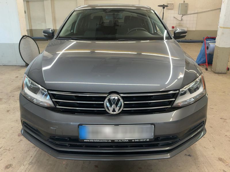 Volkswagen Jetta 2.0 TDI Allstar BlueMotion Tech 2018 – снимка 14