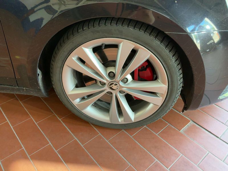 Skoda Octavia 2.0 TDI RS 2015 – снимка 11