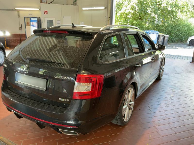 Skoda Octavia 2.0 TDI RS 2015 – снимка 8