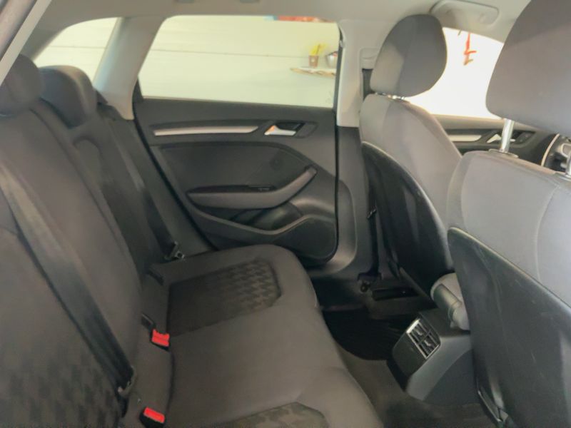 Audi A3 Sportback 2.0 TDI Attraction 2013 – снимка 19
