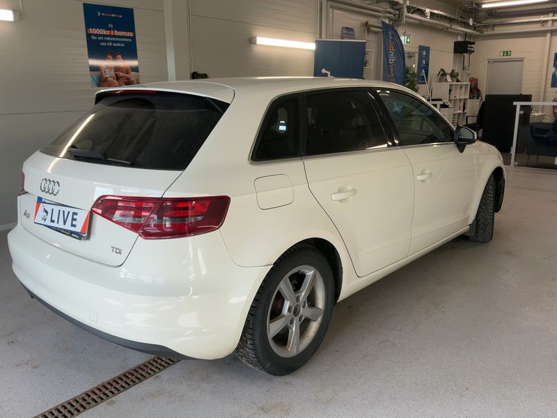 Audi A3 Sportback 2.0 TDI Attraction 2013 – снимка 8