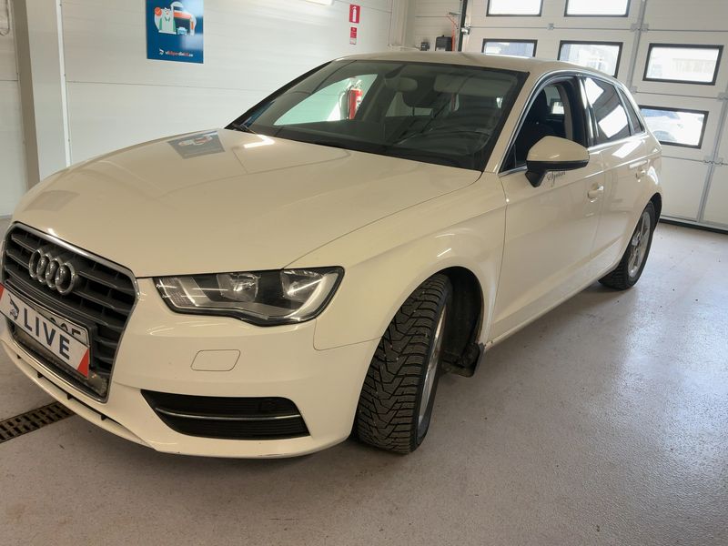 Audi A3 Sportback 2.0 TDI Attraction 2013 – снимка 2
