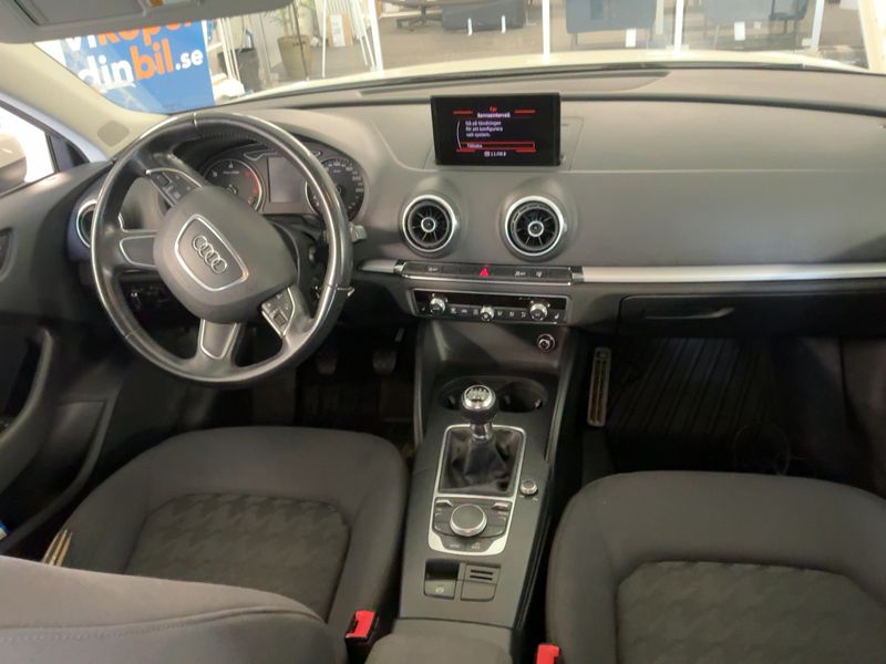 Audi A3 Sportback 2.0 TDI Attraction 2013 – снимка 17