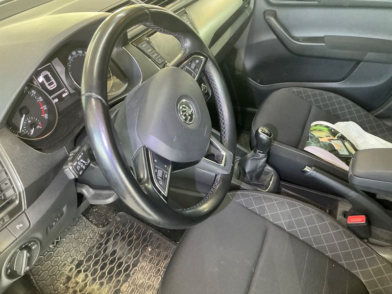 Skoda Fabia 1.4 TDI Style 2015 – снимка 28