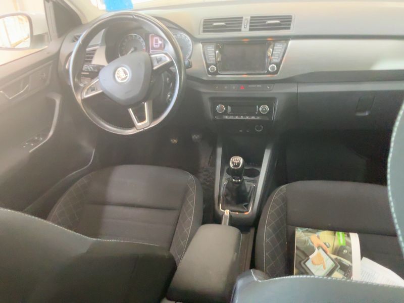 Skoda Fabia 1.4 TDI Style 2015 – снимка 17