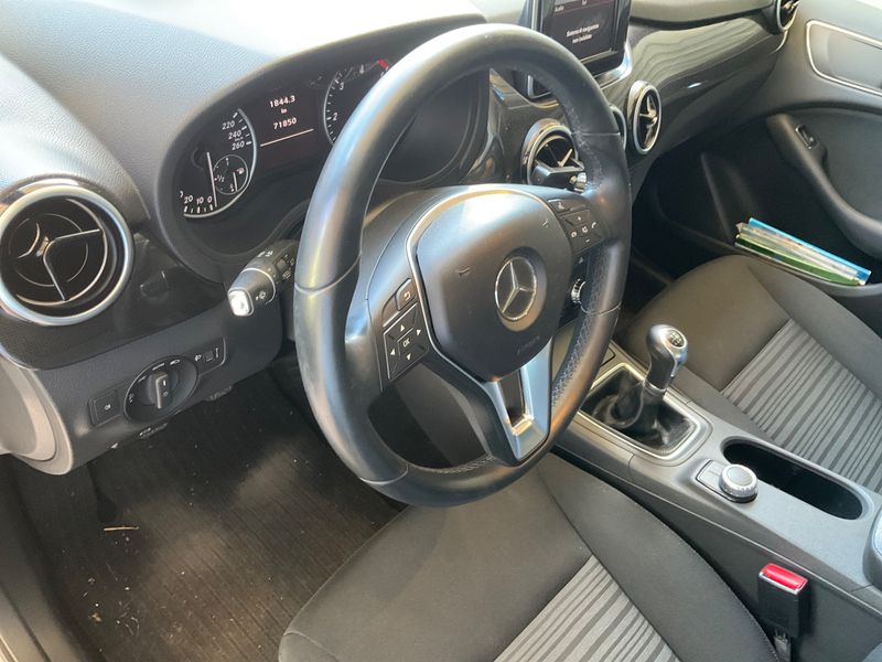 Mercedes-Benz B-Klasse B 180 CDI Executive 2013 – снимка 27