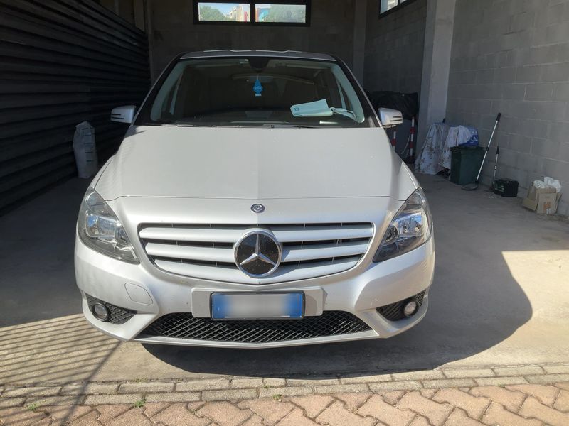 Mercedes-Benz B-Klasse B 180 CDI Executive 2013 – снимка 14