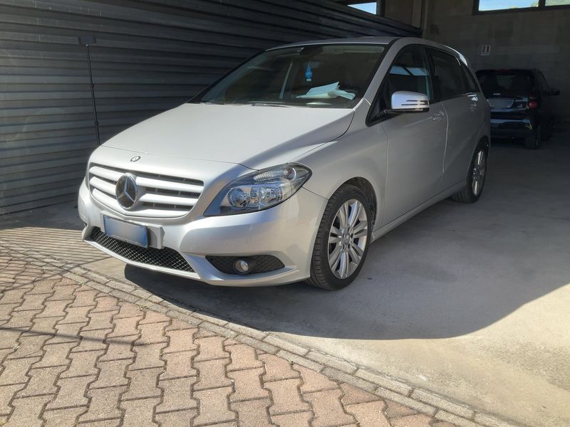 Mercedes-Benz B-Klasse B 180 CDI Executive 2013 – снимка 1