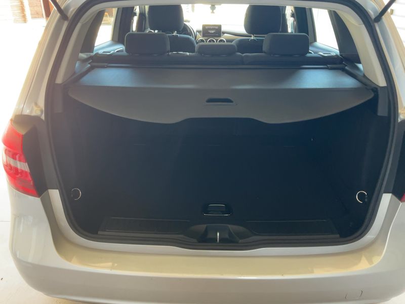 Mercedes-Benz B-Klasse B 180 CDI Executive 2013 – снимка 15