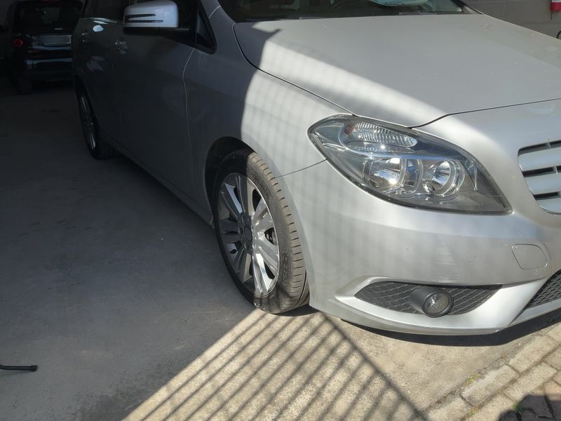Mercedes-Benz B-Klasse B 180 CDI Executive 2013 – снимка 12