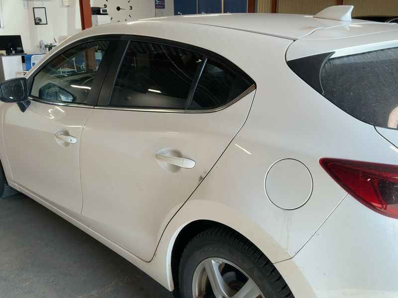 Mazda 3 2.0 Center-Line 2015 – снимка 6