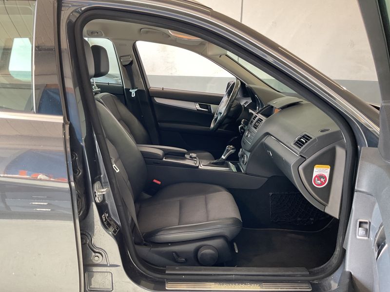 Mercedes-Benz C-Klasse C 180 CDI T BlueEfficiency Avantgarde 2011 – снимка 3