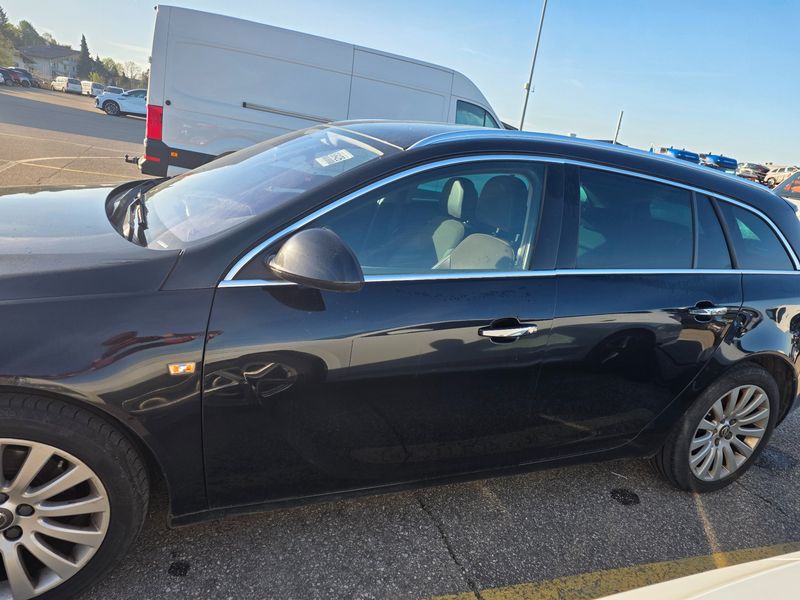 Opel Insignia Sports Tourer 2.0 CDTI Cosmo 2009 – снимка 4