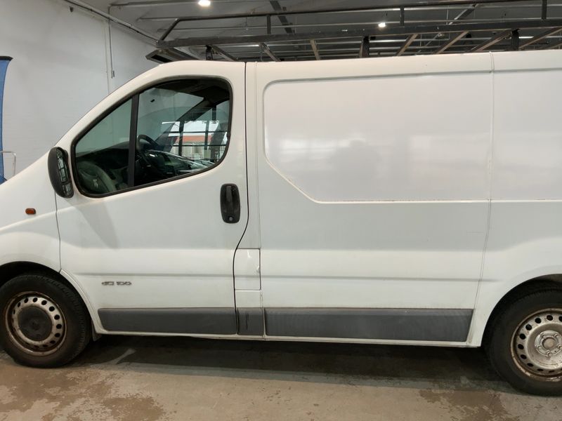 Renault Trafic 1.9 Diesel L1H2 2,9t 2006 – снимка 4
