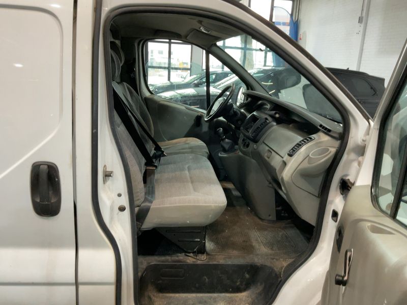 Renault Trafic 1.9 Diesel L1H2 2,9t 2006 – снимка 16