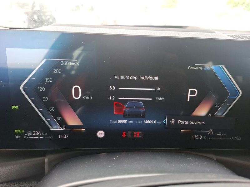 BMW 3er 320e xDrive 2023 – снимка 11