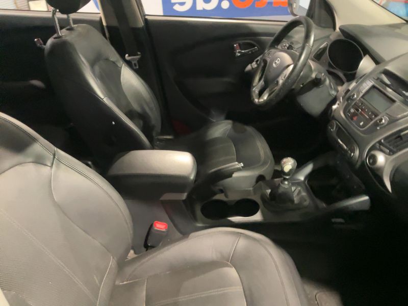 Hyundai ix35 2.0 CRDi Premium AWD 2012 – снимка 16
