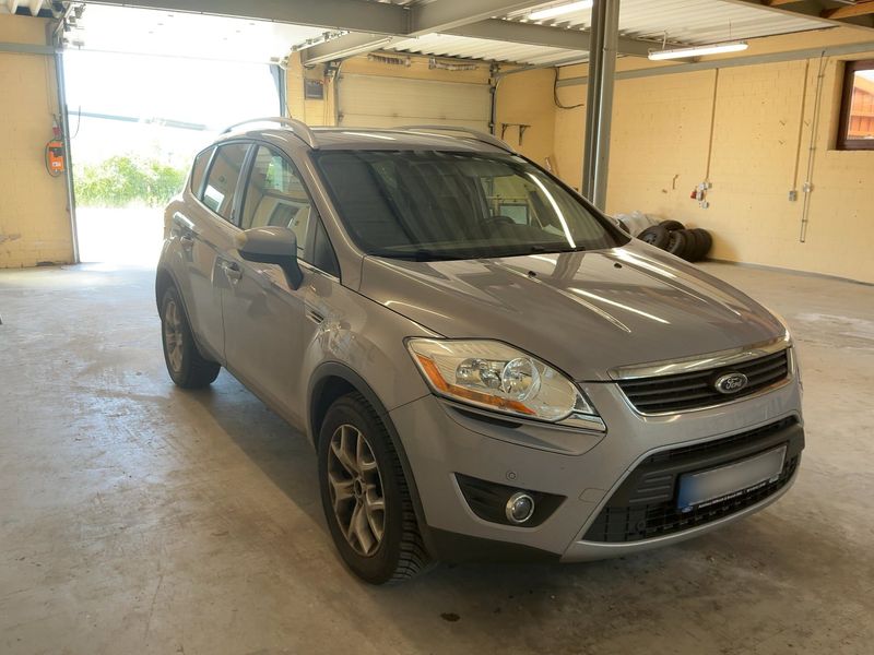 Ford Kuga 2.0 TDCi Champions Edition 2012 – снимка 12