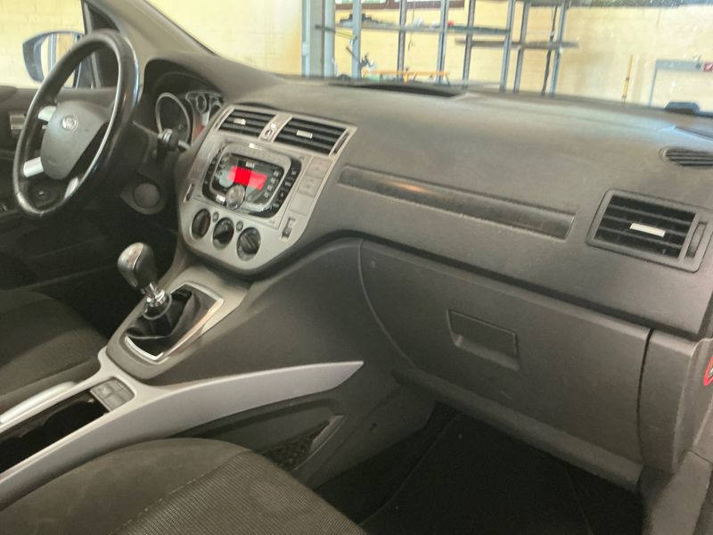 Ford Kuga 2.0 TDCi Champions Edition 2012 – снимка 22