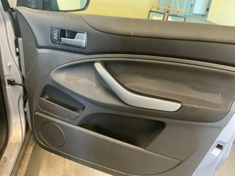 Ford Kuga 2.0 TDCi Champions Edition 2012 – снимка 21