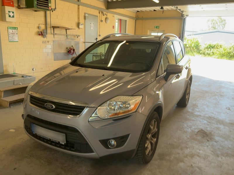 Ford Kuga 2.0 TDCi Champions Edition 2012 – снимка 1