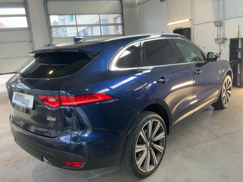 Jaguar F-Pace 30d Portfolio AWD 2017 – снимка 8