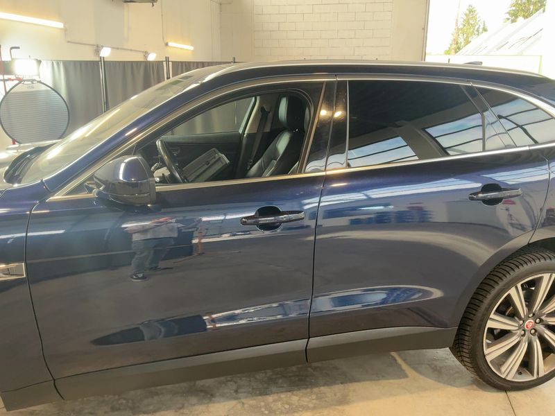 Jaguar F-Pace 30d Portfolio AWD 2017 – снимка 4
